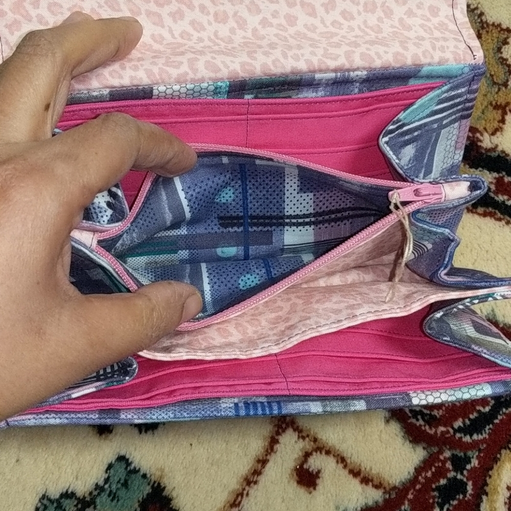 Wallet - Picture 4 of 6